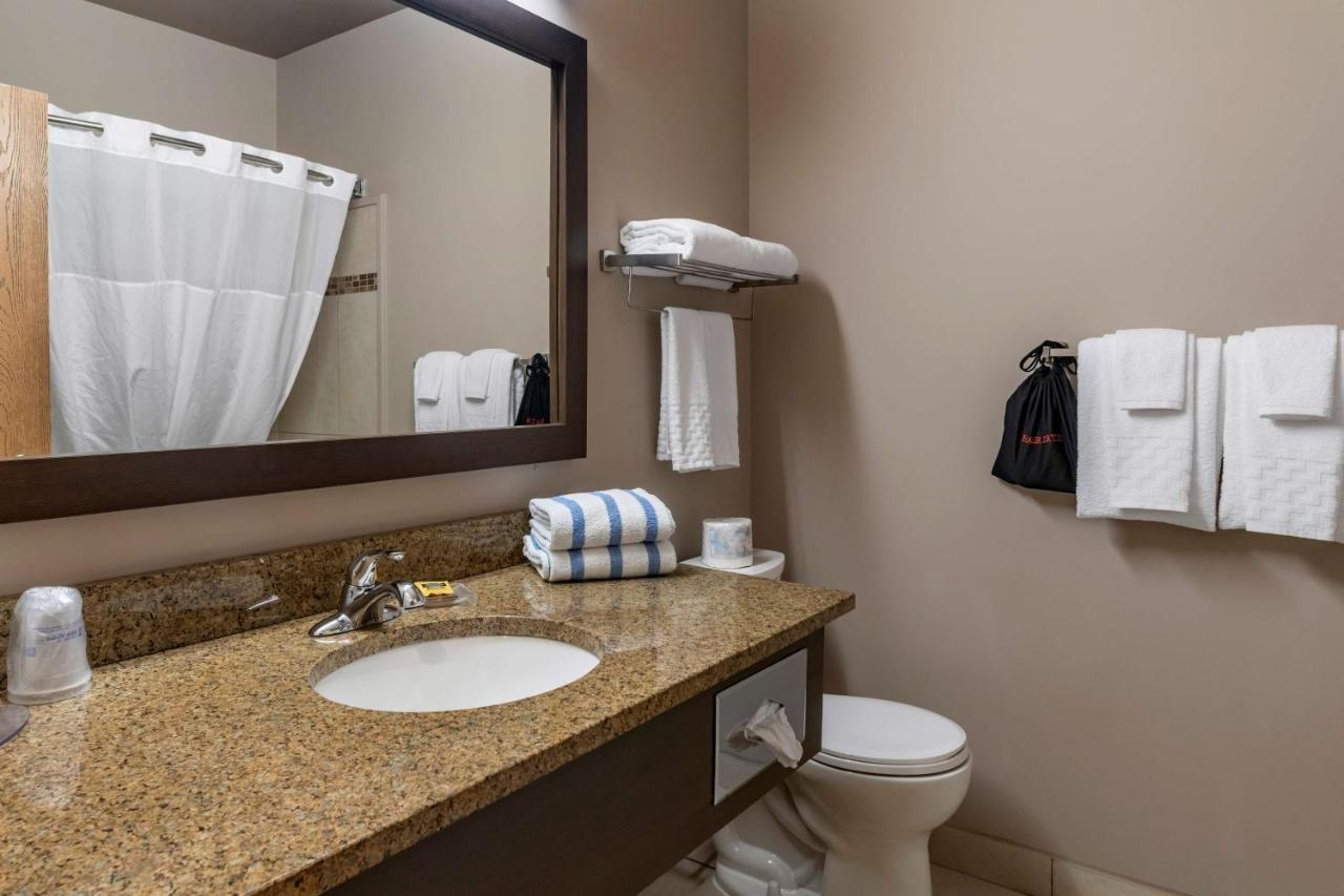 Best Western Plus Bridgewater Hotel&Convention Centre Exterior foto