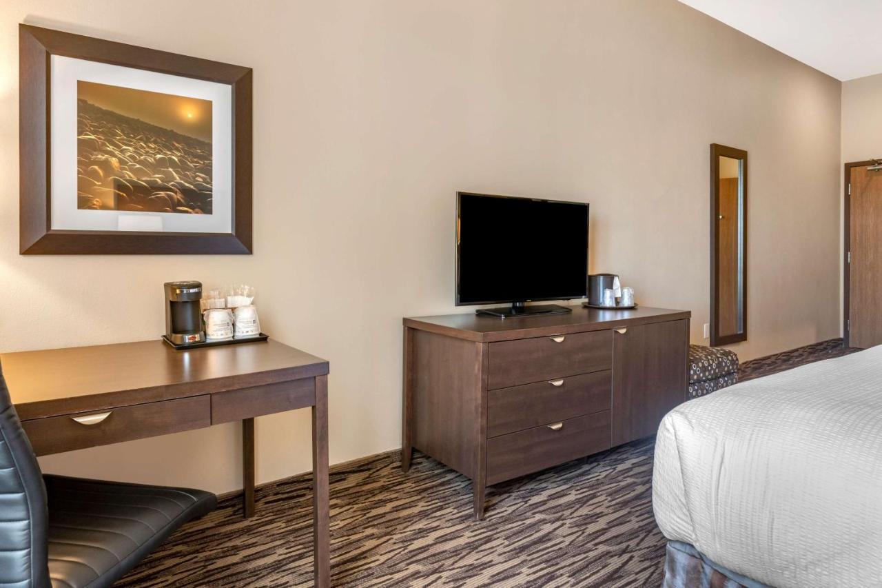 Best Western Plus Bridgewater Hotel&Convention Centre Exterior foto