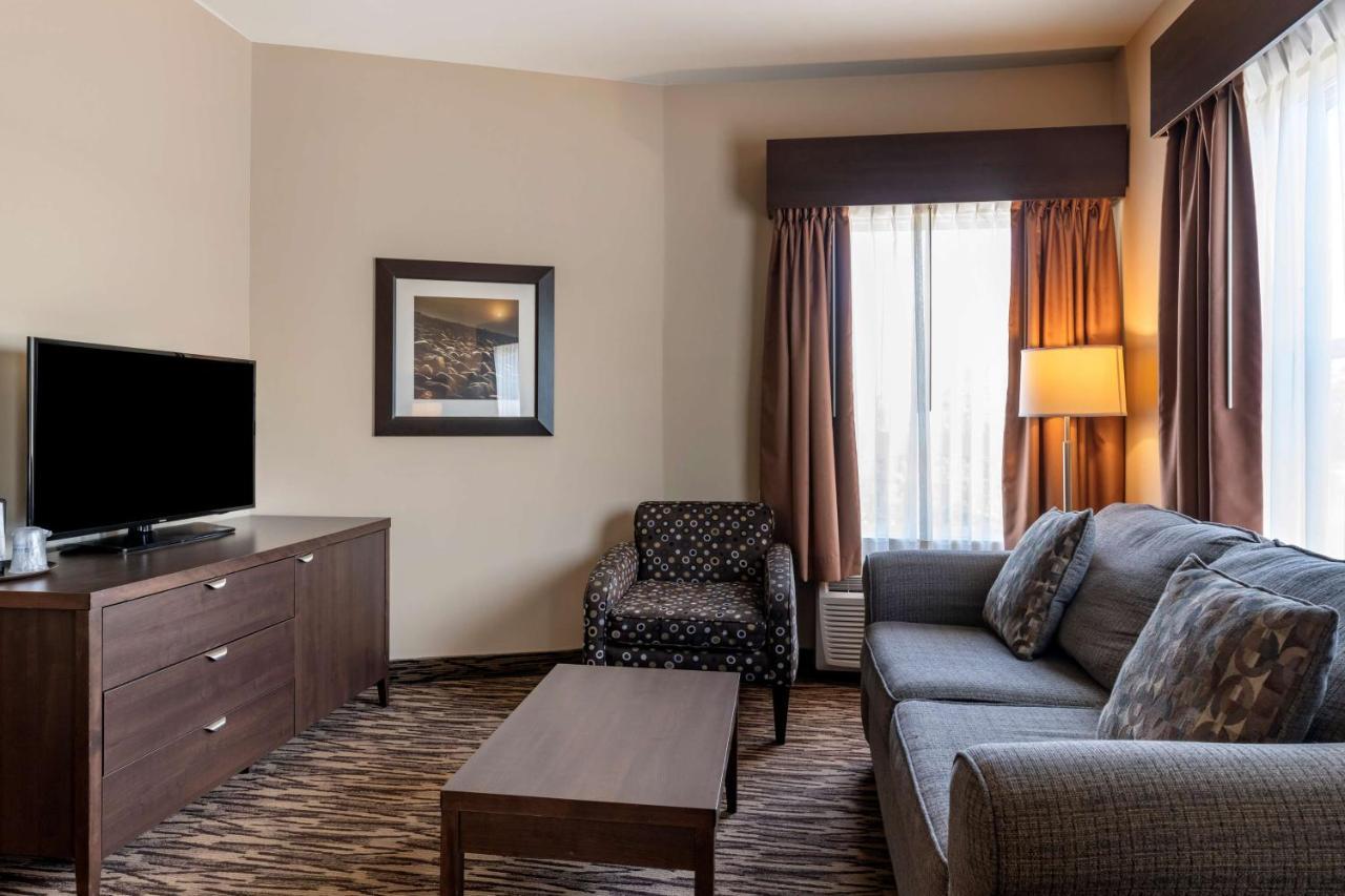 Best Western Plus Bridgewater Hotel&Convention Centre Exterior foto